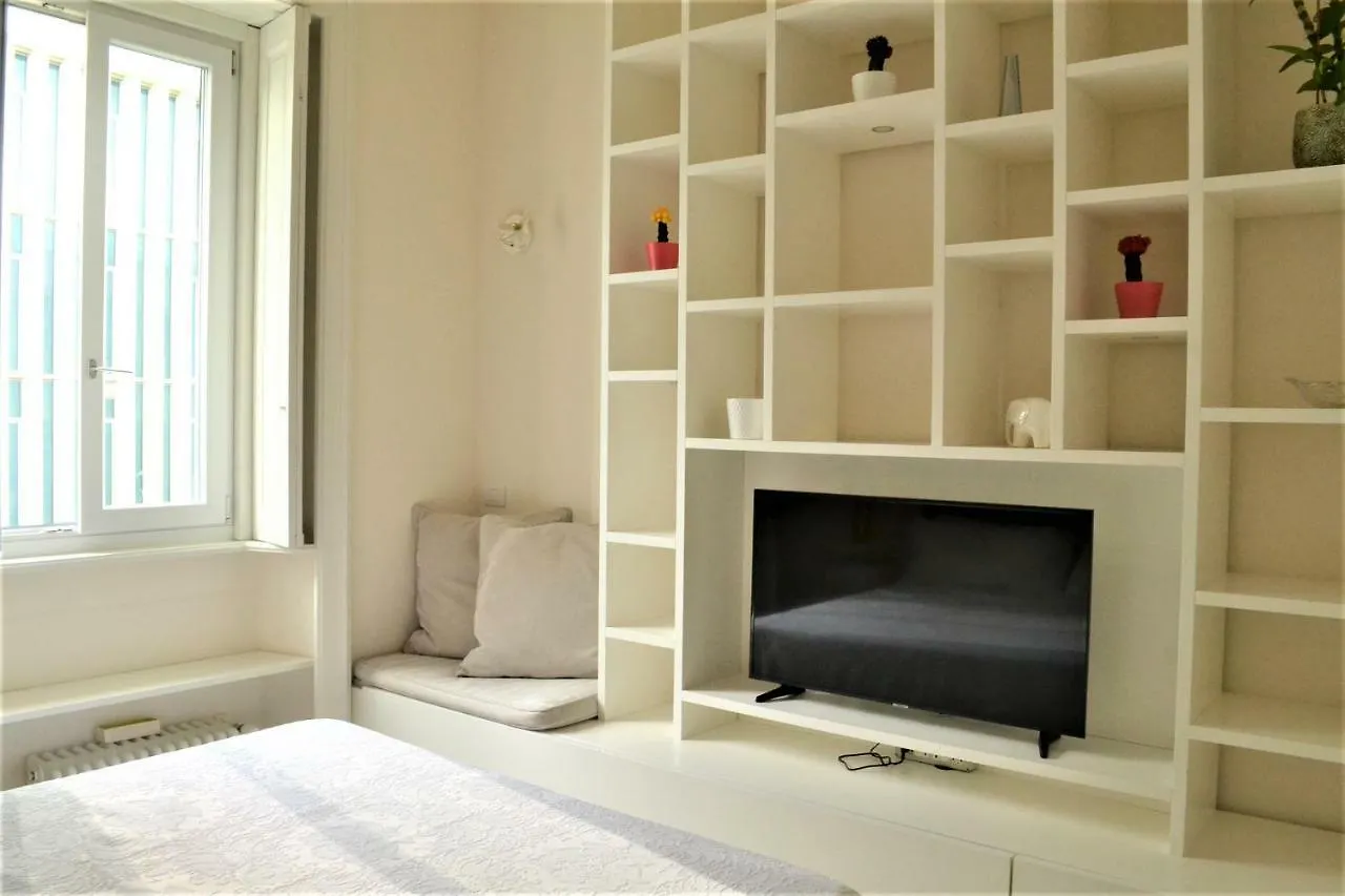 Gae Aulenti Apt Hotel Milan 0*,  Italy